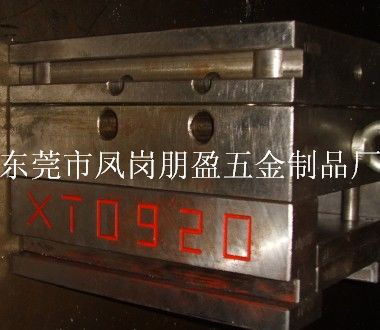 ���Ͻ�ѹ��ģ��